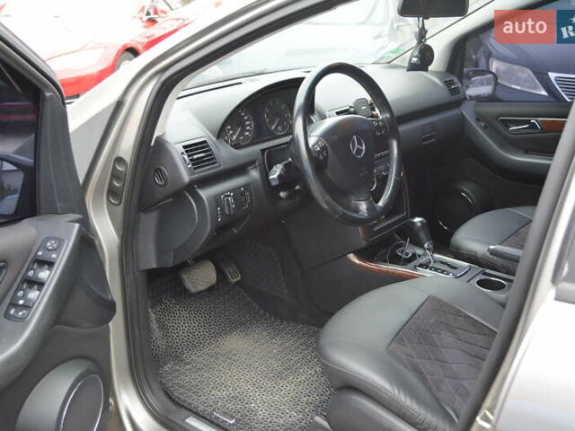 Серый Мерседес Б-класс, объемом двигателя 1.5 л и пробегом 163 тыс. км за 6800 $, фото 13 на Automoto.ua