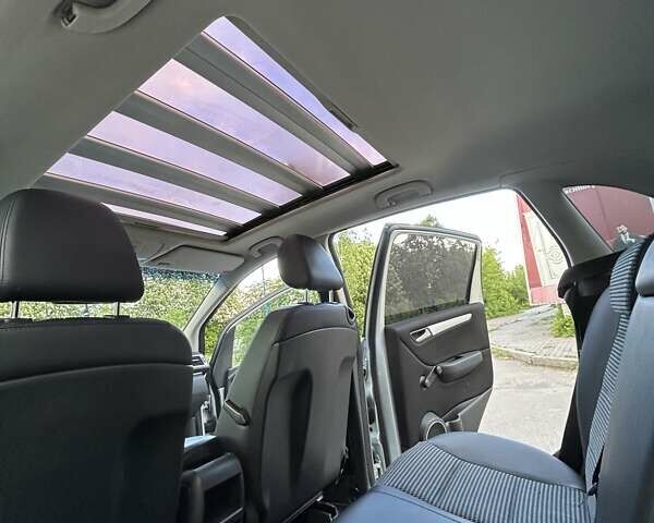 Серый Мерседес Б-класс, объемом двигателя 2.03 л и пробегом 234 тыс. км за 6550 $, фото 45 на Automoto.ua