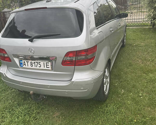 Серый Мерседес Б-класс, объемом двигателя 2.03 л и пробегом 301 тыс. км за 7000 $, фото 4 на Automoto.ua