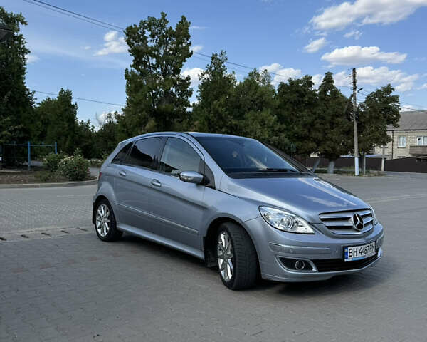 Сірий Мерседес Б-клас, об'ємом двигуна 1.99 л та пробігом 248 тис. км за 6400 $, фото 7 на Automoto.ua