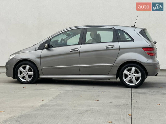 Сірий Мерседес Б-клас, об'ємом двигуна 2 л та пробігом 273 тис. км за 6900 $, фото 15 на Automoto.ua