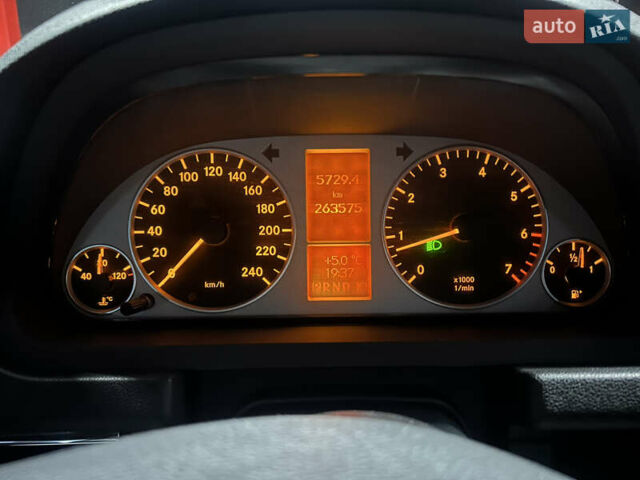 Сірий Мерседес Б-клас, об'ємом двигуна 1.7 л та пробігом 264 тис. км за 5700 $, фото 10 на Automoto.ua