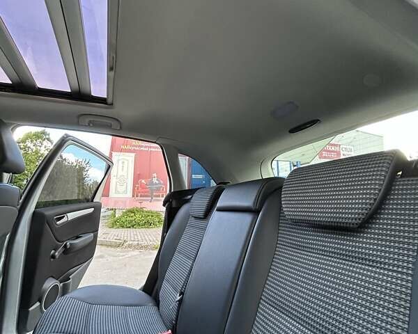 Серый Мерседес Б-класс, объемом двигателя 2.03 л и пробегом 234 тыс. км за 6550 $, фото 44 на Automoto.ua