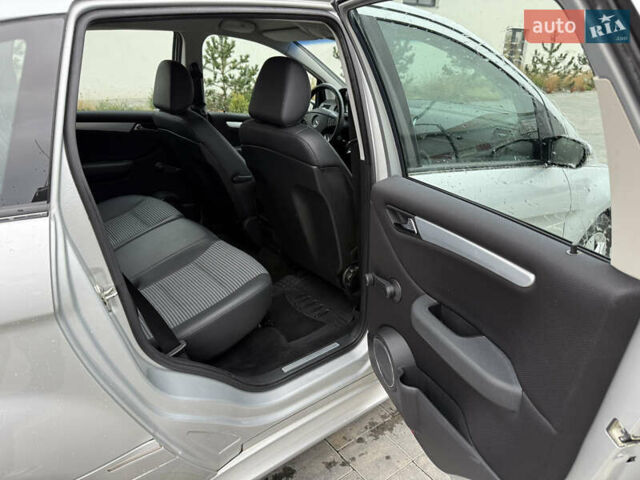 Сірий Мерседес Б-клас, об'ємом двигуна 1.7 л та пробігом 197 тис. км за 6999 $, фото 13 на Automoto.ua