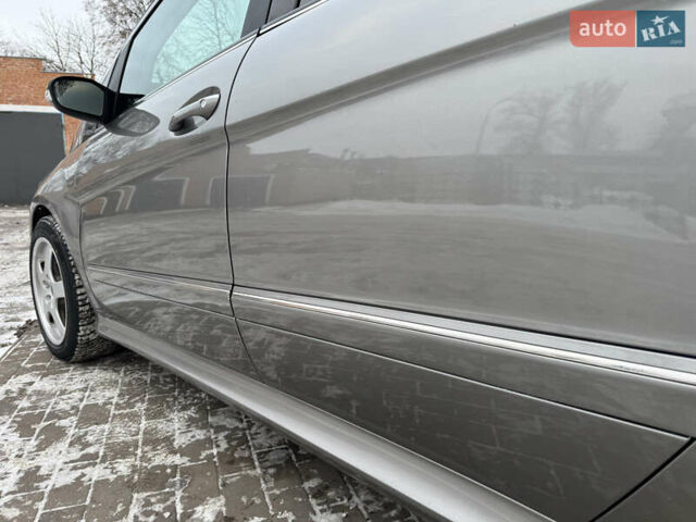 Серый Мерседес Б-класс, объемом двигателя 1.99 л и пробегом 302 тыс. км за 6500 $, фото 15 на Automoto.ua
