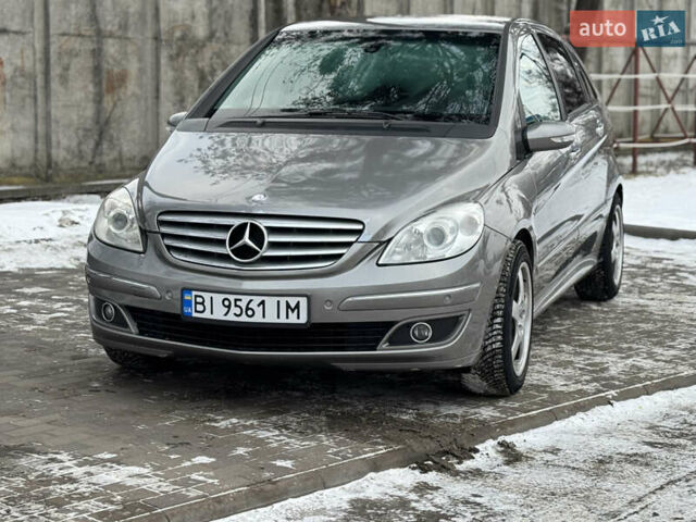Серый Мерседес Б-класс, объемом двигателя 1.99 л и пробегом 302 тыс. км за 6500 $, фото 4 на Automoto.ua