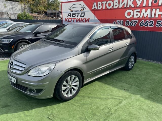 Сірий Мерседес Б-клас, об'ємом двигуна 2 л та пробігом 189 тис. км за 5500 $, фото 1 на Automoto.ua