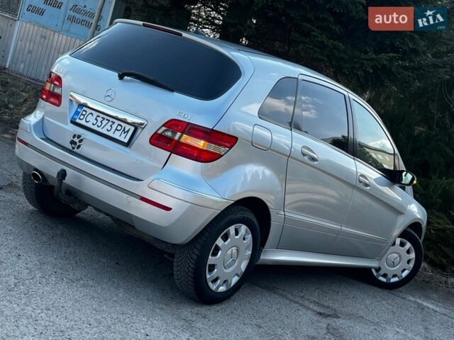 Сірий Мерседес Б-клас, об'ємом двигуна 2 л та пробігом 273 тис. км за 6150 $, фото 29 на Automoto.ua