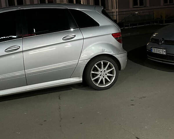 Серый Мерседес Б-класс, объемом двигателя 1.99 л и пробегом 300 тыс. км за 6200 $, фото 7 на Automoto.ua