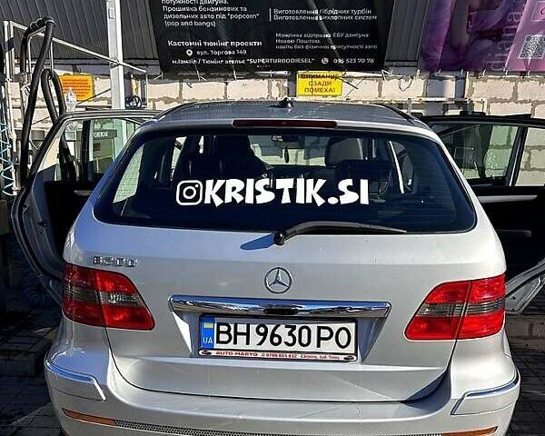Серый Мерседес Б-класс, объемом двигателя 2 л и пробегом 210 тыс. км за 5500 $, фото 8 на Automoto.ua