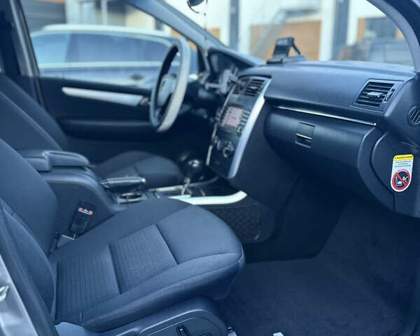 Сірий Мерседес Б-клас, об'ємом двигуна 2.04 л та пробігом 262 тис. км за 6500 $, фото 21 на Automoto.ua