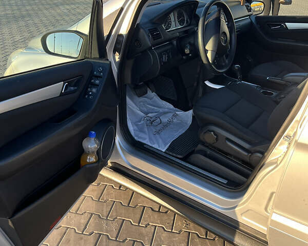 Серый Мерседес Б-класс, объемом двигателя 1.5 л и пробегом 224 тыс. км за 5999 $, фото 11 на Automoto.ua