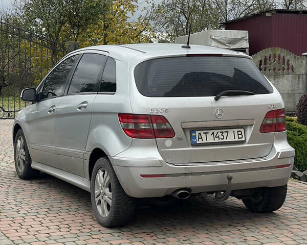 Сірий Мерседес Б-клас, об'ємом двигуна 2 л та пробігом 290 тис. км за 5800 $, фото 4 на Automoto.ua