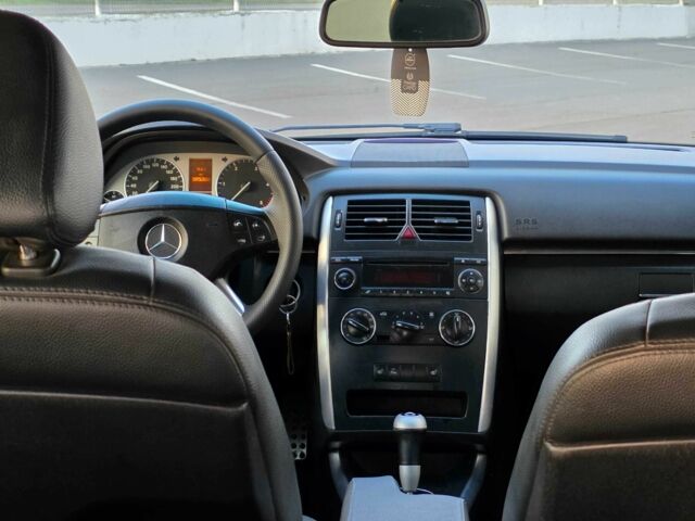 Сірий Мерседес Б-клас, об'ємом двигуна 1.6 л та пробігом 390 тис. км за 5900 $, фото 11 на Automoto.ua