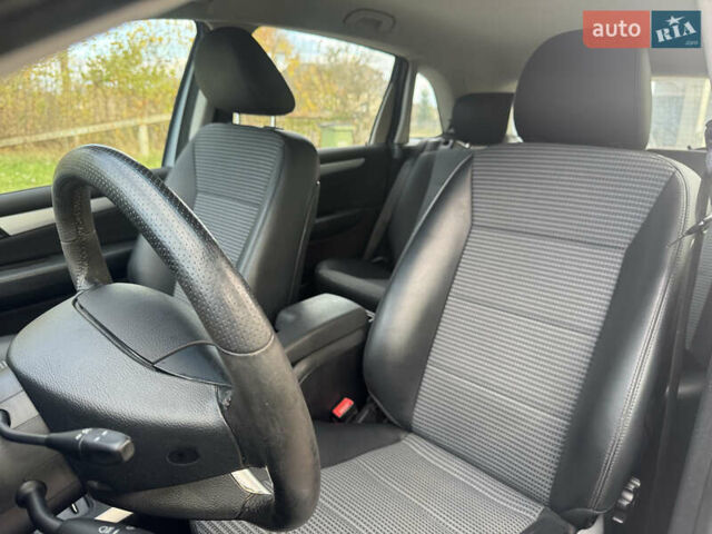 Сірий Мерседес Б-клас, об'ємом двигуна 2 л та пробігом 210 тис. км за 6200 $, фото 7 на Automoto.ua