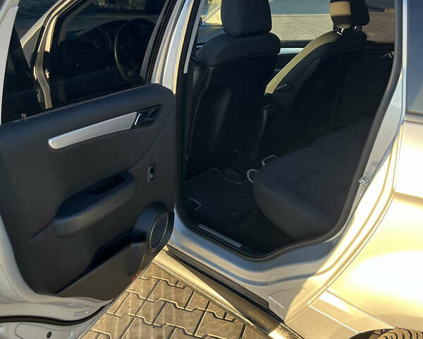 Серый Мерседес Б-класс, объемом двигателя 1.5 л и пробегом 224 тыс. км за 5999 $, фото 20 на Automoto.ua