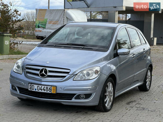 Сірий Мерседес Б-клас, об'ємом двигуна 2 л та пробігом 210 тис. км за 6200 $, фото 6 на Automoto.ua