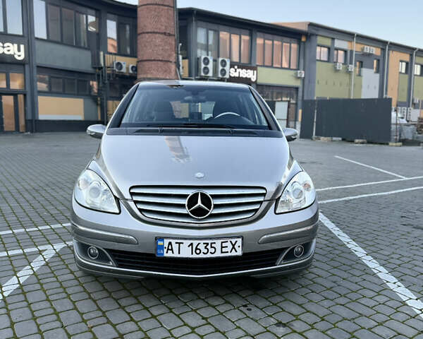 Сірий Мерседес Б-клас, об'ємом двигуна 2.04 л та пробігом 262 тис. км за 6500 $, фото 19 на Automoto.ua