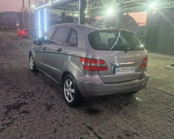 Сірий Мерседес Б-клас, об'ємом двигуна 2.03 л та пробігом 200 тис. км за 5700 $, фото 6 на Automoto.ua