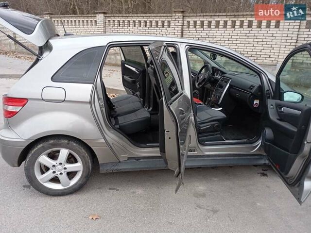Сірий Мерседес Б-клас, об'ємом двигуна 2.04 л та пробігом 160 тис. км за 7500 $, фото 3 на Automoto.ua
