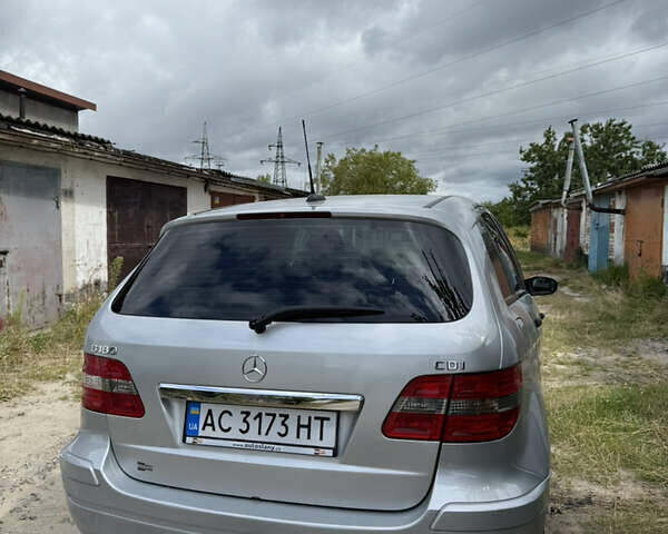 Сірий Мерседес Б-клас, об'ємом двигуна 1.99 л та пробігом 167 тис. км за 6500 $, фото 5 на Automoto.ua
