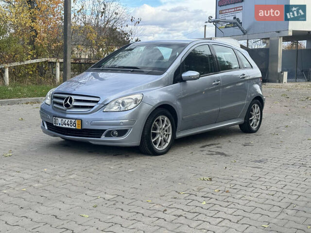 Сірий Мерседес Б-клас, об'ємом двигуна 2 л та пробігом 210 тис. км за 6200 $, фото 18 на Automoto.ua