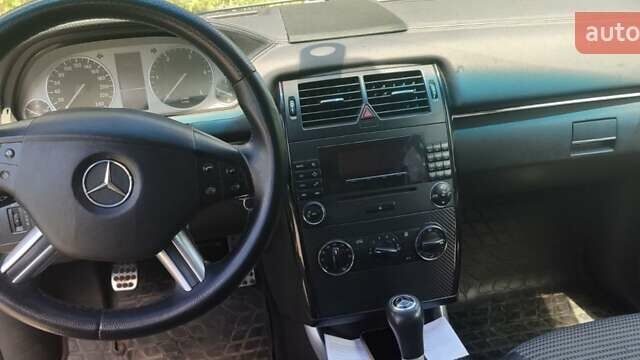 Сірий Мерседес Б-клас, об'ємом двигуна 2 л та пробігом 320 тис. км за 5500 $, фото 3 на Automoto.ua