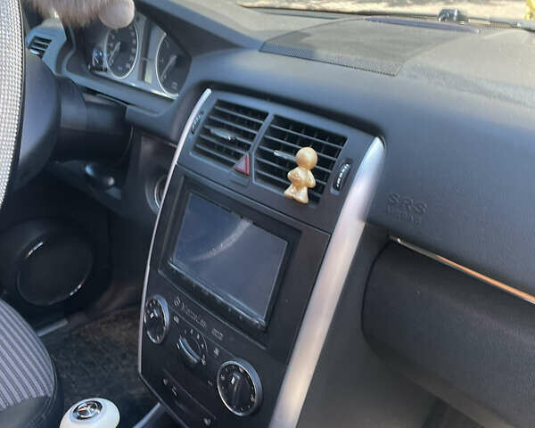 Серый Мерседес Б-класс, объемом двигателя 1.5 л и пробегом 230 тыс. км за 6800 $, фото 7 на Automoto.ua