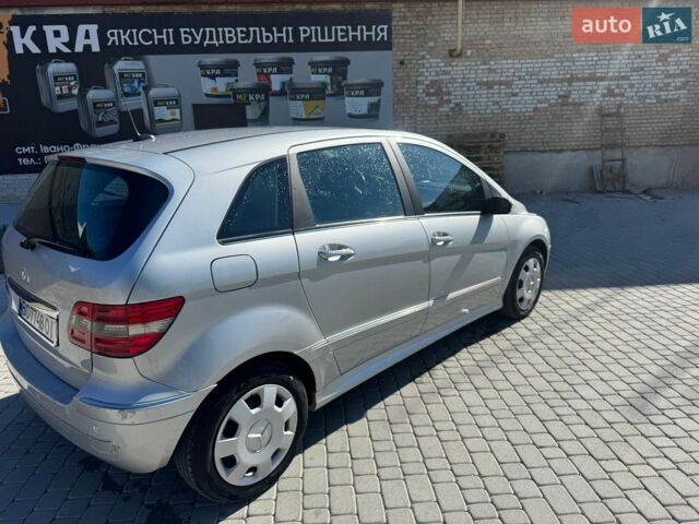 Сірий Мерседес Б-клас, об'ємом двигуна 1.99 л та пробігом 283 тис. км за 6400 $, фото 3 на Automoto.ua