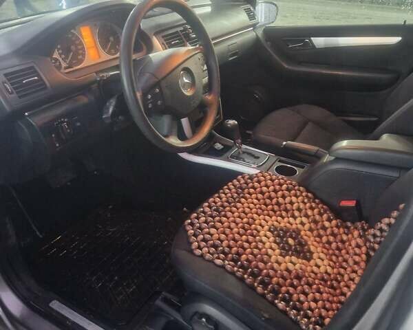 Сірий Мерседес Б-клас, об'ємом двигуна 2.03 л та пробігом 200 тис. км за 5700 $, фото 8 на Automoto.ua