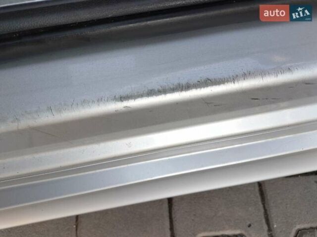 Серый Мерседес Б-класс, объемом двигателя 1.7 л и пробегом 231 тыс. км за 6500 $, фото 10 на Automoto.ua