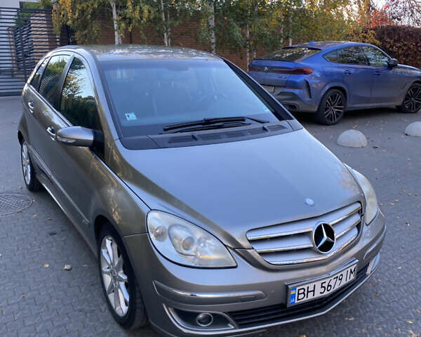 Серый Мерседес Б-класс, объемом двигателя 1.99 л и пробегом 197 тыс. км за 6500 $, фото 7 на Automoto.ua