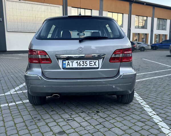 Сірий Мерседес Б-клас, об'ємом двигуна 2.04 л та пробігом 262 тис. км за 6500 $, фото 4 на Automoto.ua