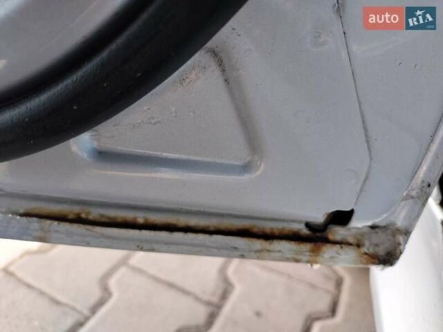 Серый Мерседес Б-класс, объемом двигателя 1.7 л и пробегом 231 тыс. км за 6500 $, фото 11 на Automoto.ua