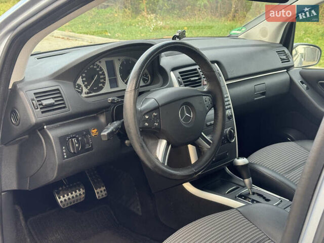 Сірий Мерседес Б-клас, об'ємом двигуна 2 л та пробігом 210 тис. км за 6200 $, фото 15 на Automoto.ua