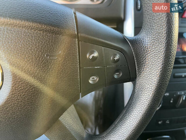 Серый Мерседес Б-класс, объемом двигателя 1.5 л и пробегом 224 тыс. км за 5999 $, фото 15 на Automoto.ua