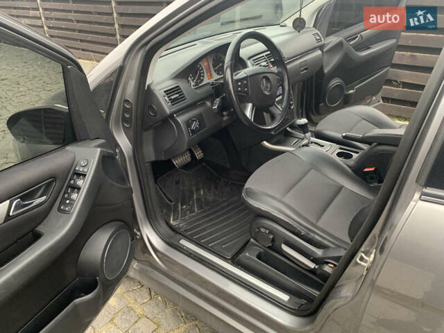 Сірий Мерседес Б-клас, об'ємом двигуна 2.03 л та пробігом 228 тис. км за 6500 $, фото 11 на Automoto.ua