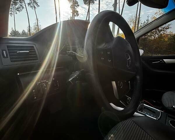 Серый Мерседес Б-класс, объемом двигателя 1.99 л и пробегом 193 тыс. км за 7500 $, фото 12 на Automoto.ua