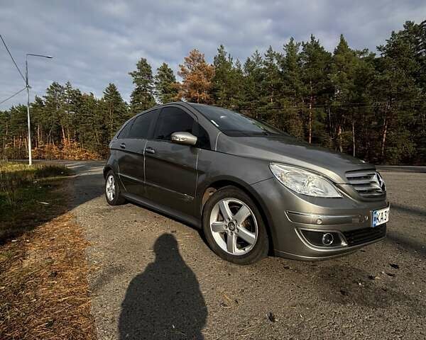 Серый Мерседес Б-класс, объемом двигателя 1.99 л и пробегом 193 тыс. км за 7500 $, фото 7 на Automoto.ua