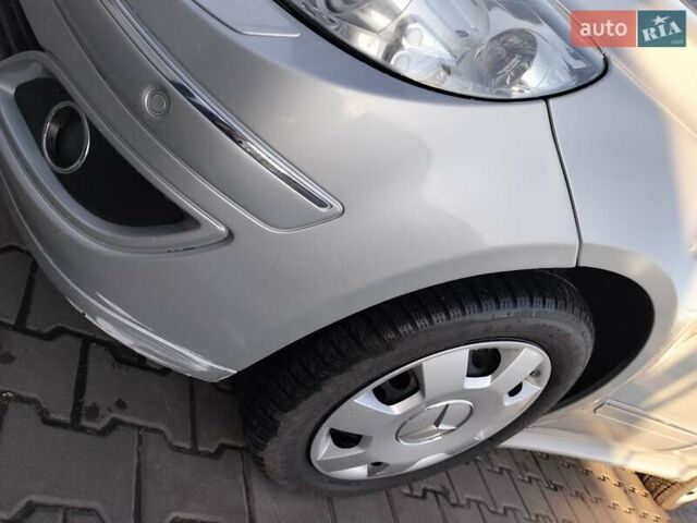 Серый Мерседес Б-класс, объемом двигателя 1.7 л и пробегом 231 тыс. км за 6500 $, фото 5 на Automoto.ua