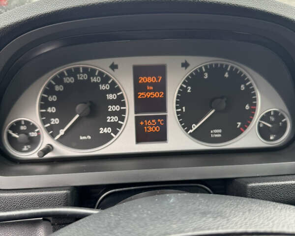 Сірий Мерседес Б-клас, об'ємом двигуна 2 л та пробігом 259 тис. км за 6500 $, фото 9 на Automoto.ua