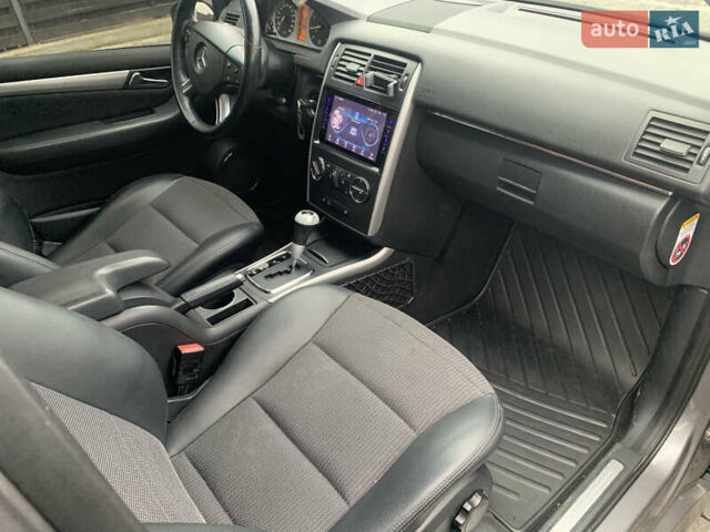 Сірий Мерседес Б-клас, об'ємом двигуна 2.03 л та пробігом 228 тис. км за 6500 $, фото 7 на Automoto.ua