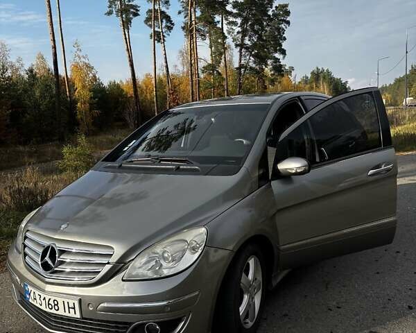 Серый Мерседес Б-класс, объемом двигателя 1.99 л и пробегом 193 тыс. км за 7500 $, фото 2 на Automoto.ua