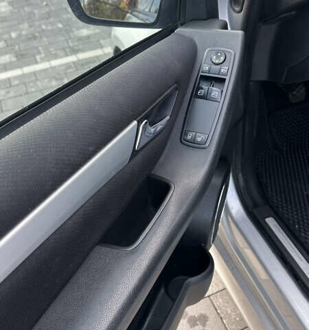 Серый Мерседес Б-класс, объемом двигателя 2 л и пробегом 273 тыс. км за 5500 $, фото 20 на Automoto.ua