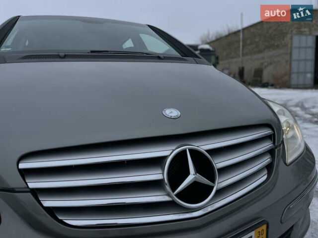 Сірий Мерседес Б-клас, об'ємом двигуна 1.7 л та пробігом 235 тис. км за 6950 $, фото 11 на Automoto.ua