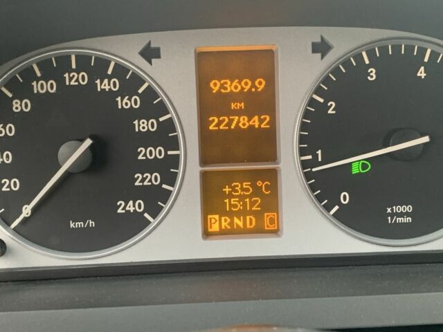 Сірий Мерседес Б-клас, об'ємом двигуна 1.7 л та пробігом 228 тис. км за 6500 $, фото 5 на Automoto.ua