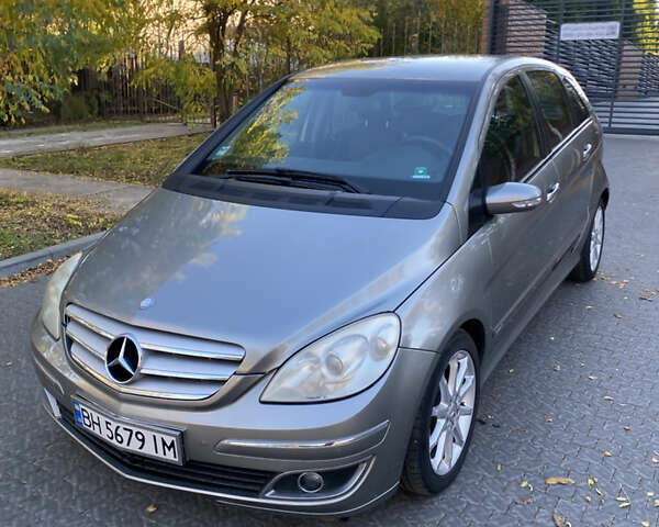 Серый Мерседес Б-класс, объемом двигателя 1.99 л и пробегом 197 тыс. км за 6500 $, фото 8 на Automoto.ua