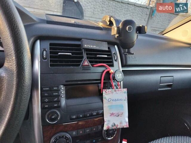 Серый Мерседес Б-класс, объемом двигателя 1.7 л и пробегом 231 тыс. км за 6500 $, фото 15 на Automoto.ua