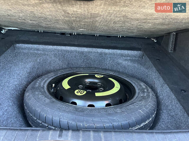 Серый Мерседес Б-класс, объемом двигателя 1.5 л и пробегом 224 тыс. км за 5999 $, фото 27 на Automoto.ua