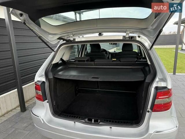 Серый Мерседес Б-класс, объемом двигателя 1.99 л и пробегом 247 тыс. км за 6500 $, фото 15 на Automoto.ua